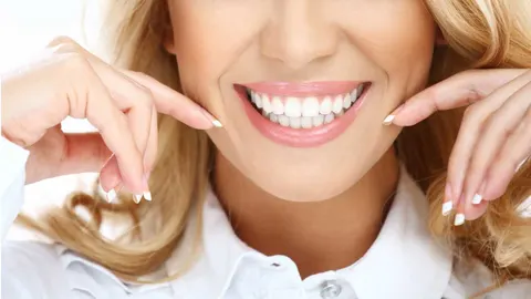 Gummy smile bothering you? Learn how Botox can help reduce excessive gum display when smiling. Discover causes, pros & cons, and how long results last.